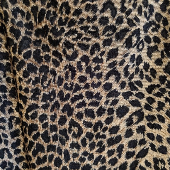 Leopard Print Camisole / Tank - Picture 2 of 3